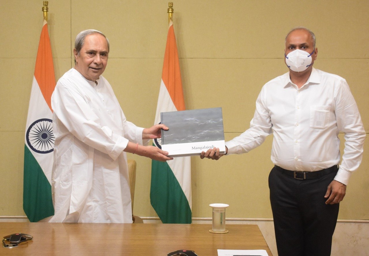 CM Releases Two Books, Coffee Table 'The Magic of Mangalajodi' and Compilation ' The Sikh History of East India'