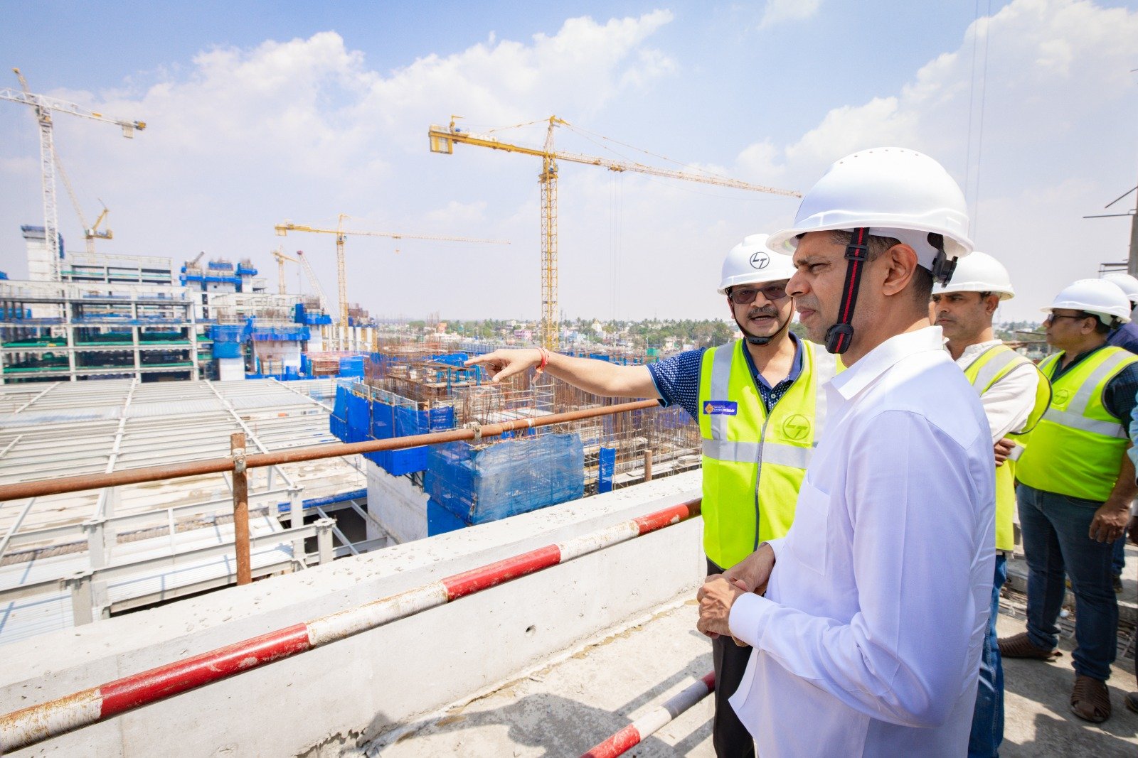 Chairman 5T and Nabin Odisha visits the site and reviews the progress of SCB Medical College