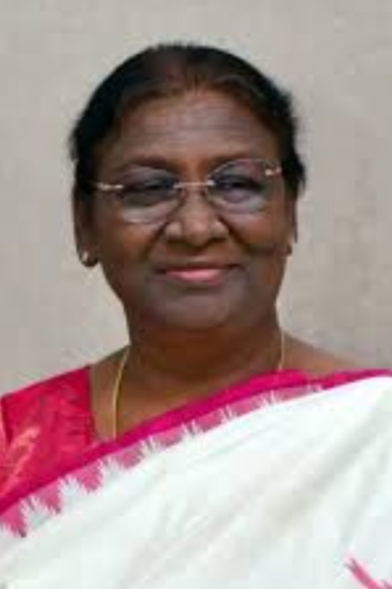 Leaders extend warm wishes to President Murmu on her birthday