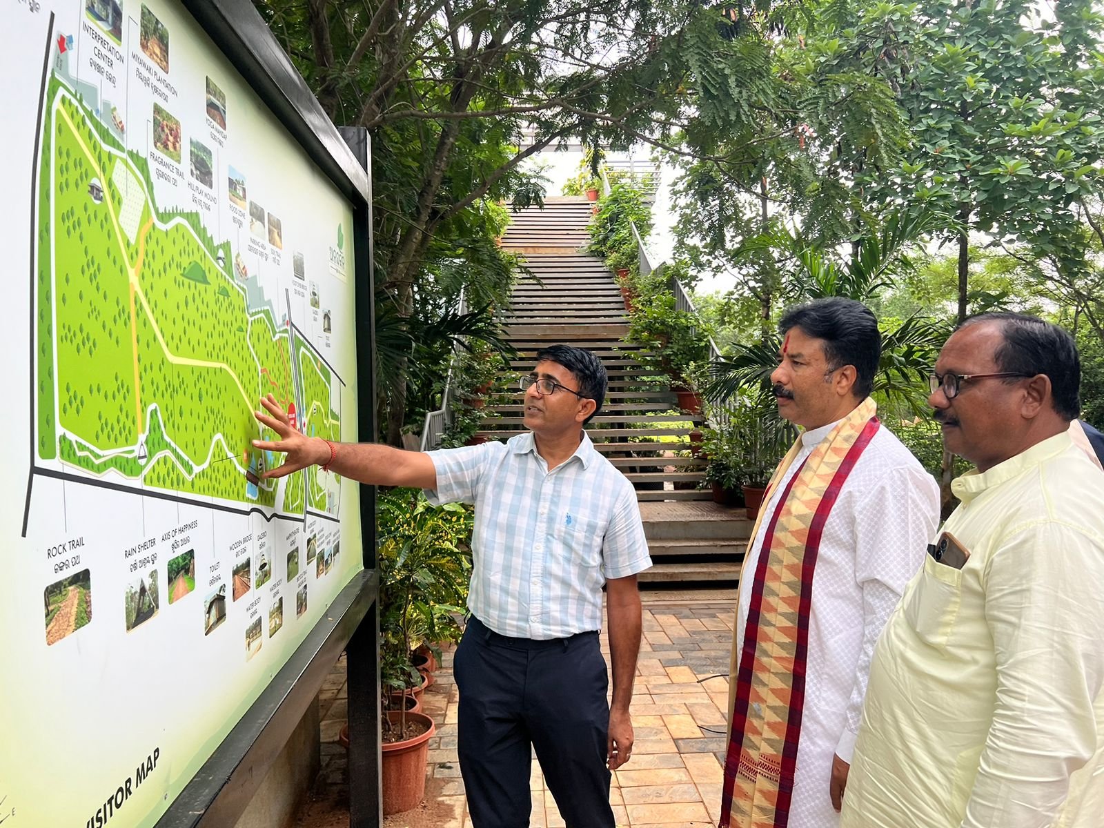 H&UD Minister visits Anandabana and key city parks
