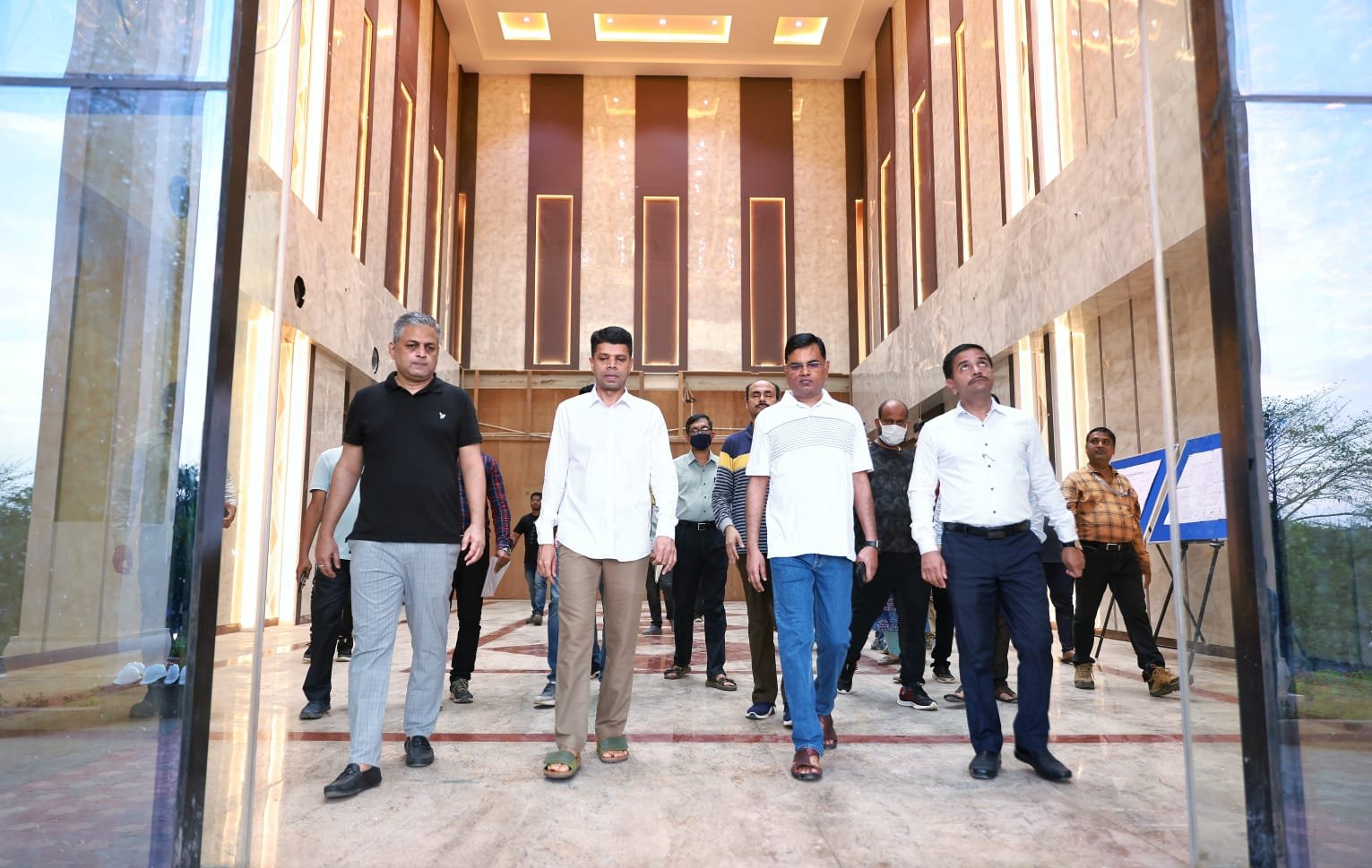 Secy 5T visits  IT towers , Directs completion by Oct 2022