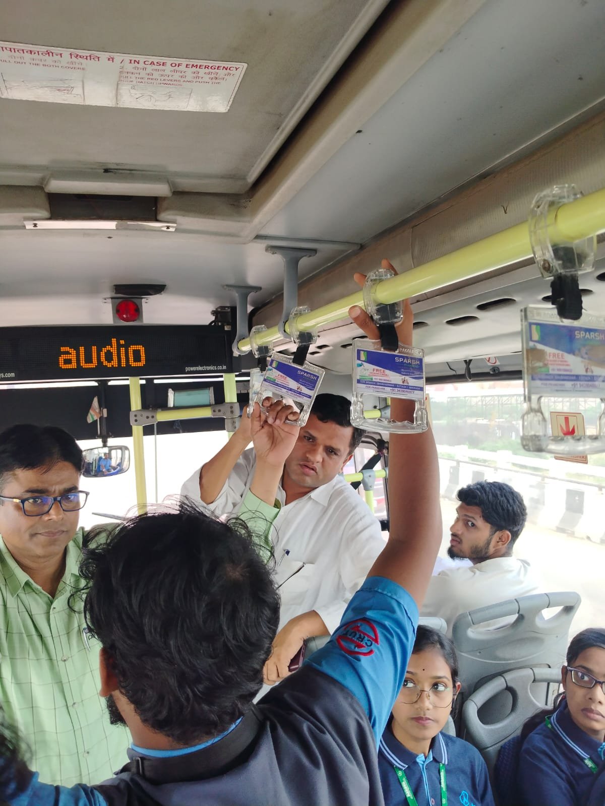 Crut in Action Mood: Drunk driver and conductor suspended
