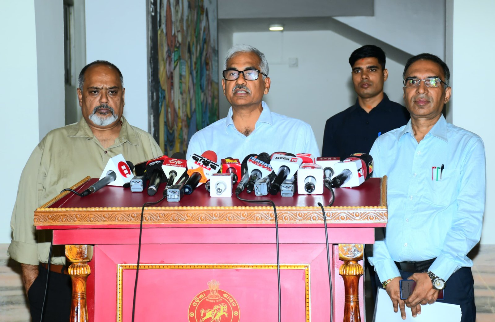 Eight Proposals Get Cabinet Approval