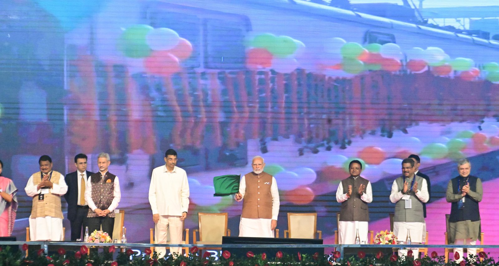 PM Modi inaugurates Pravasi Bharatiya Express, covering iconic tourist and religious sites