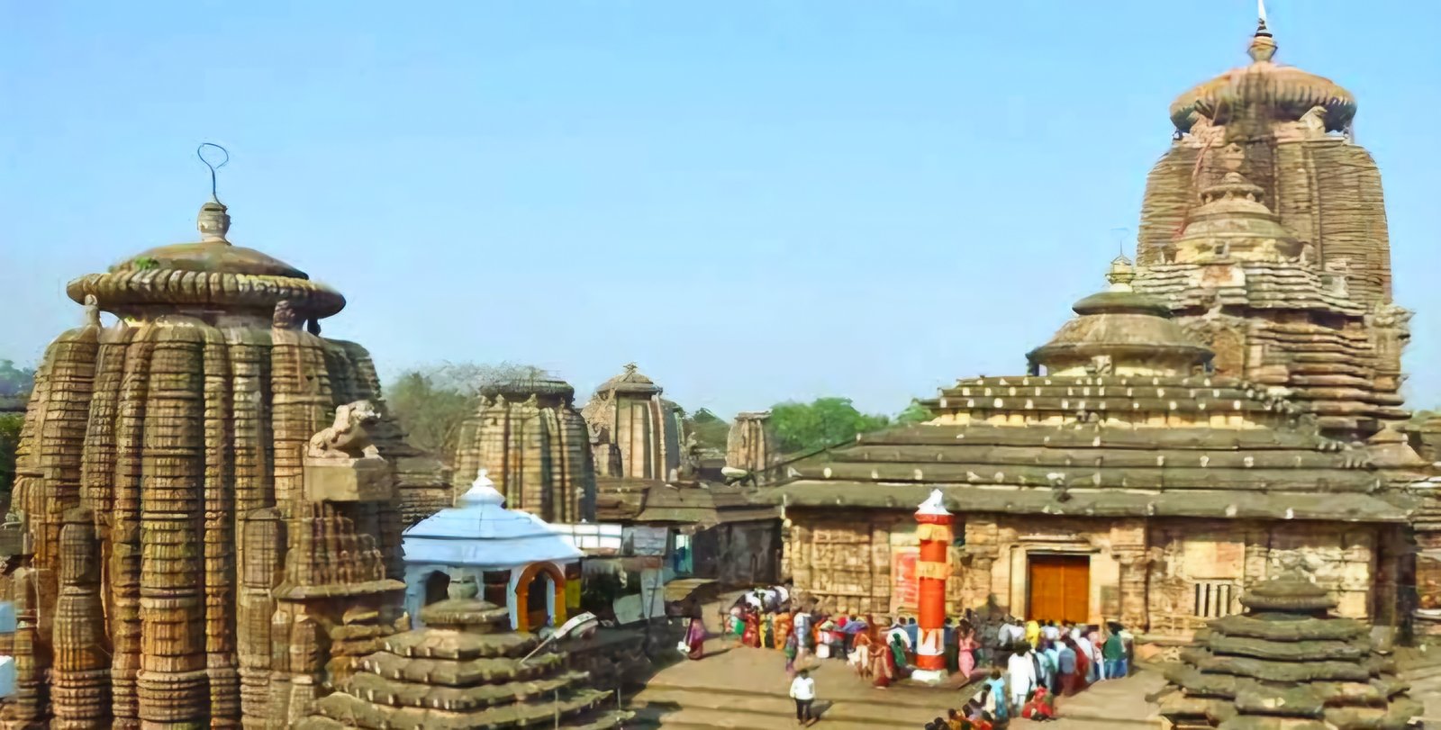 Odisha Law Minister warns servitors over ritual disruption at Lingaraj Temple