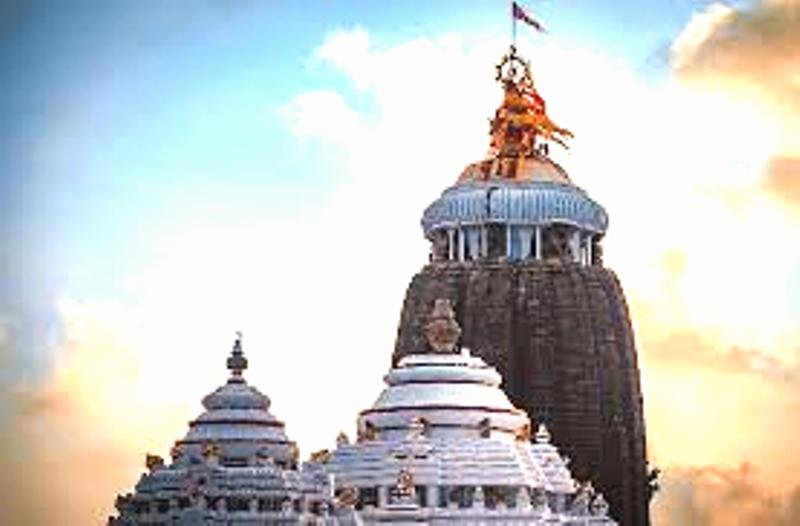 Indian cricketers seek blessings at Jagannath Temple ahead of crucial ODI