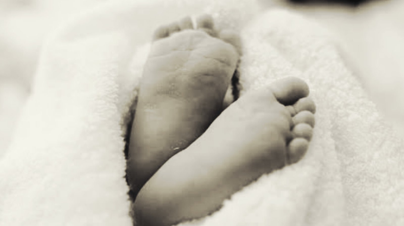 Stillborn baby sparks protest in Bhadrak over alleged medical negligence by diagnostic centre