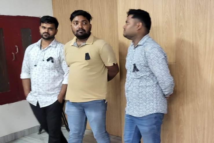 BMC Additional Commissioner assaulted during grievance hearing; staff stage protest, probe underway