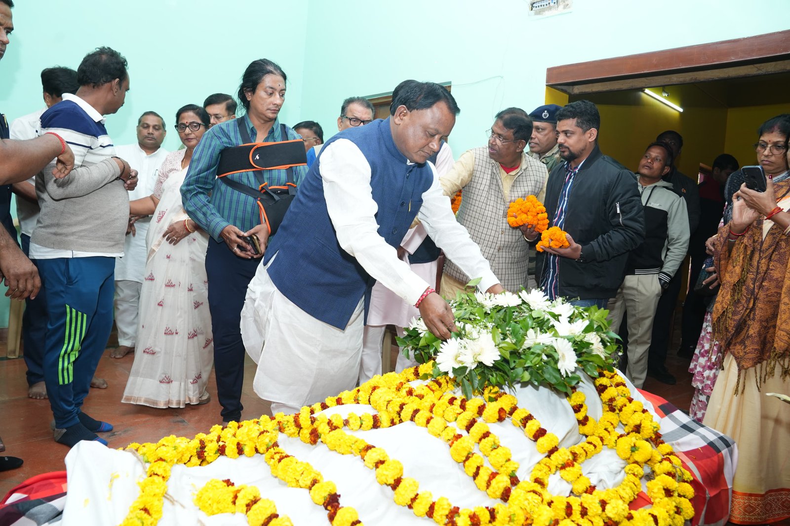 CM Mohan Charan Majhi pays last respects to former Korei MLA Sanchita Mohanty