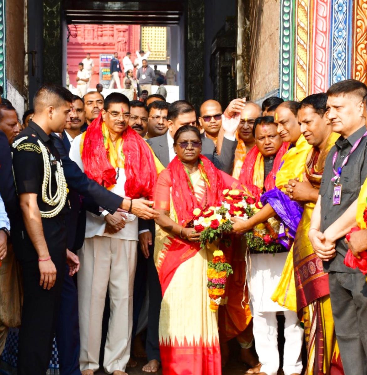 President Droupadi Murmu performs rituals at Puri Jagannath Temple