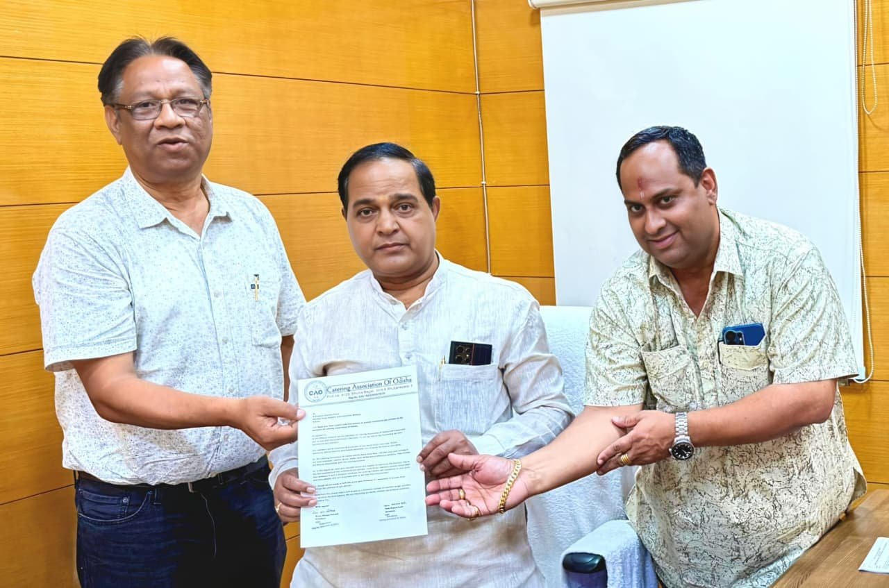 Commercial gas cylinder crisis:Minister assured CAO members not to be panic