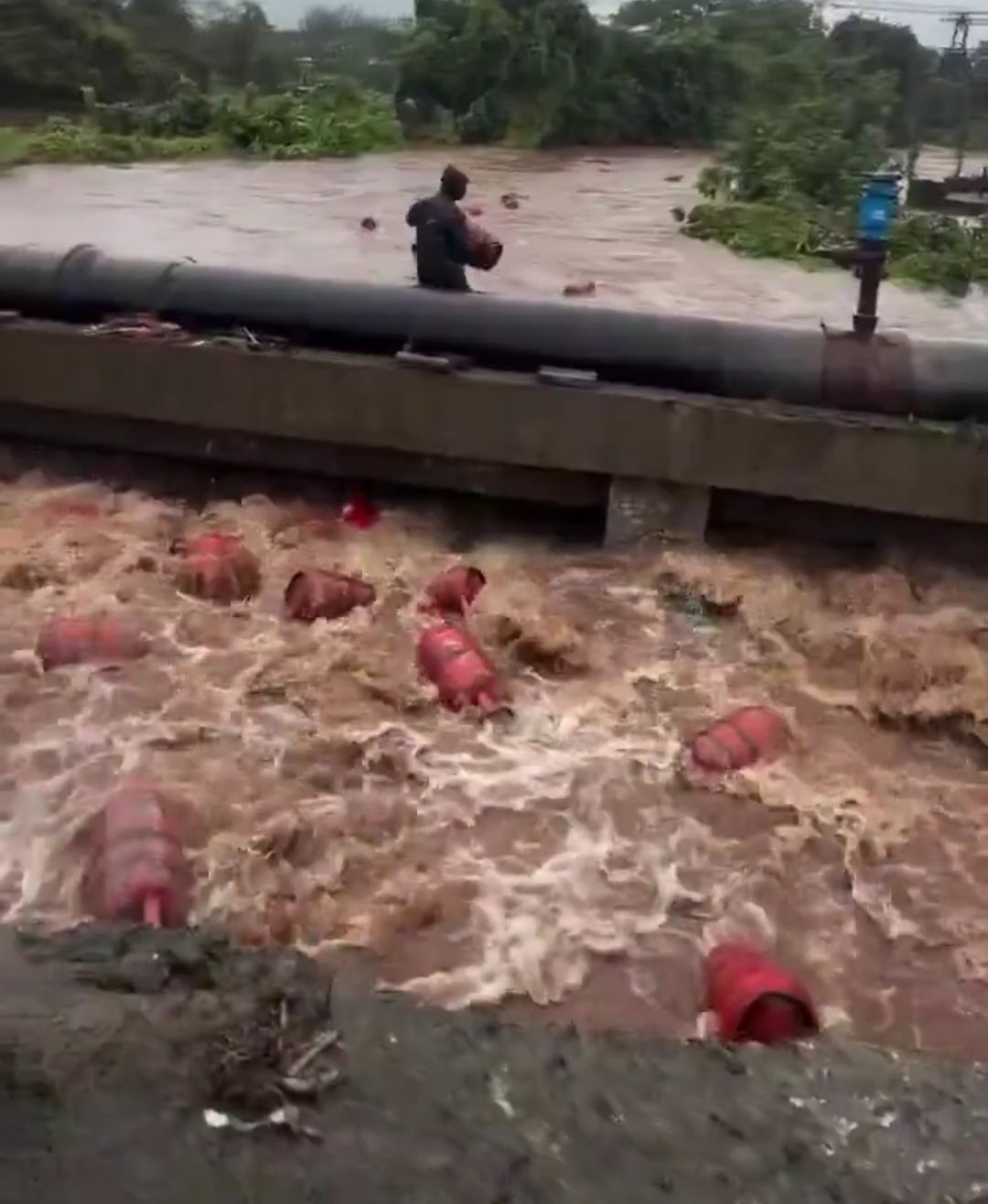 Flood Fury Washes Away Nearly 3,000 LPG Cylinders from HPCL Plant in Maharashtra