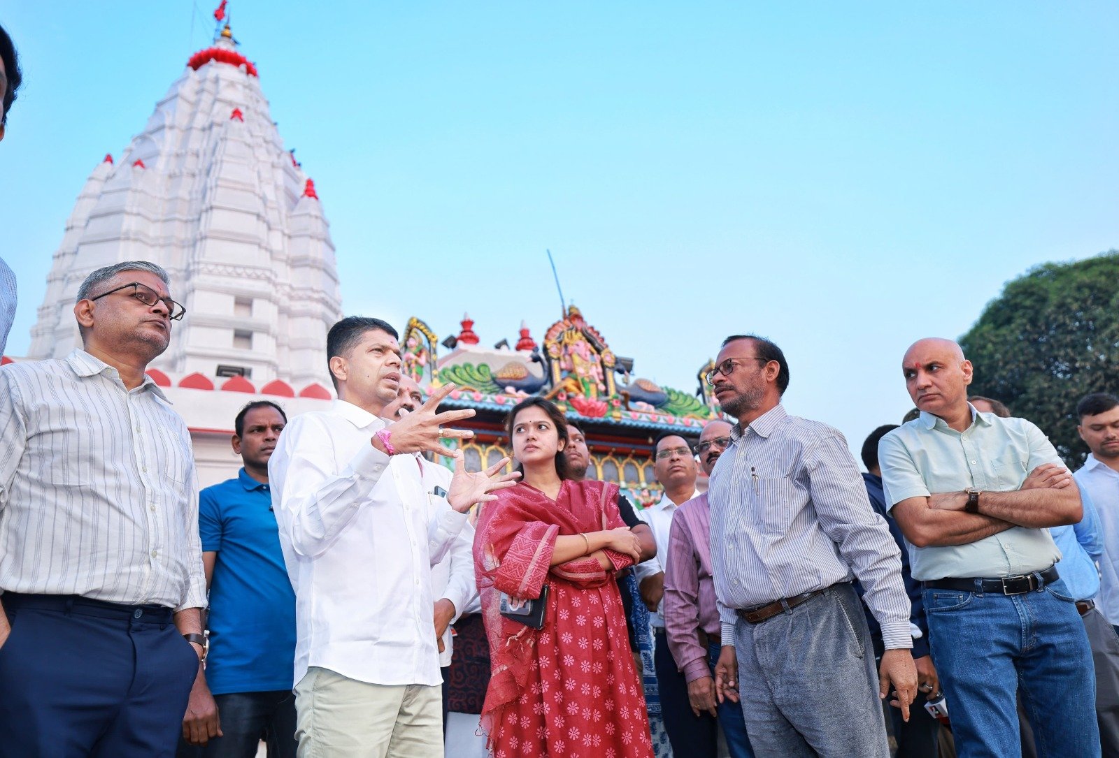 5T Chairman VK Pandian inspects Samaleswari Temple development progress