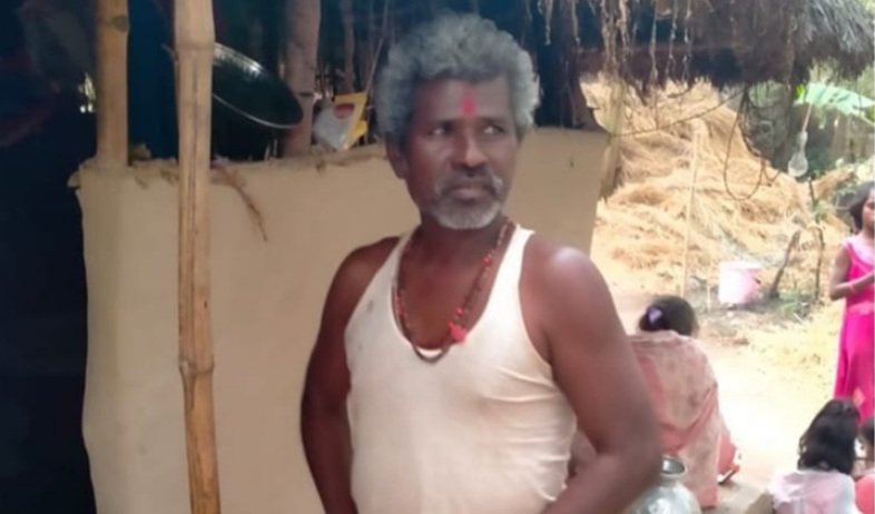 ବାବା ସାଜିଲା ରାକ୍ଷାସ