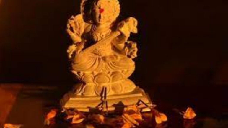 ସୀମିତ ସଂଖ୍ୟକ ସ୍କୁଲ ପିଲାରେ ପାଳିତ ହେଉଛି ସରସ୍ୱତୀ ପୂଜା
