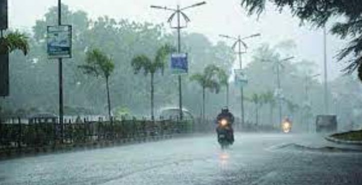 ଆଜିଠୁ ବର୍ଷା ସମ୍ଭାବନା, କମ୍ ହେବ ଶୀତ