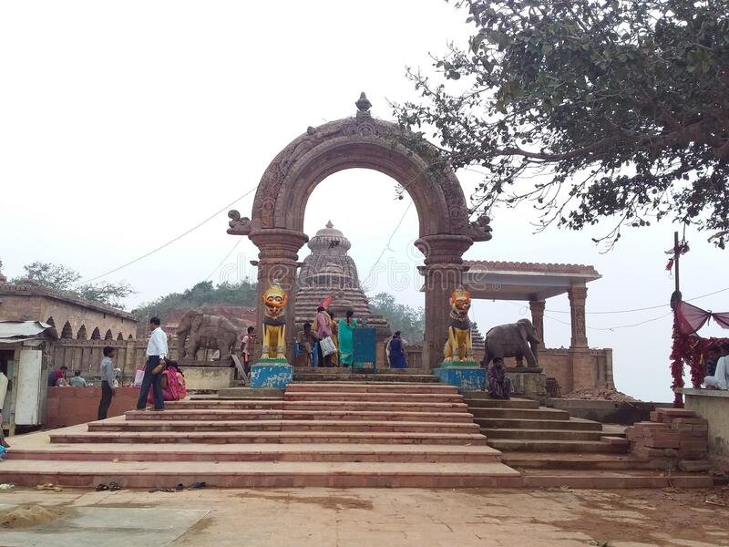 ତାରାତାରିଣୀ ପୀଠରେ ମୁଣ୍ଡନ ଉପରେ କାହିଁକି ରୋକ ଲଗାଯାଇଛି ଜାଣନ୍ତୁ?