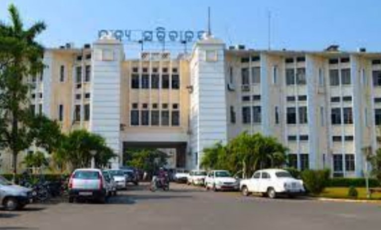 ୧୧ ଓଏଏସ୍‌ ଅଧିକାରୀ ବଦଳିଲେ