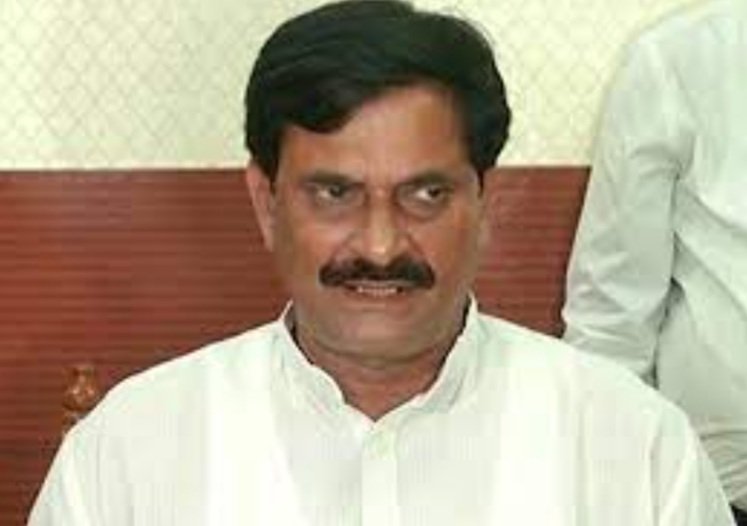 ଖରା ଛୁଟି ନିଷ୍ପତ୍ତି ପରିବର୍ତ୍ତନ ନେଇ ଏହ। କହିଲେ ଗଣଶିକ୍ଷା ମନ୍ତ୍ରୀ