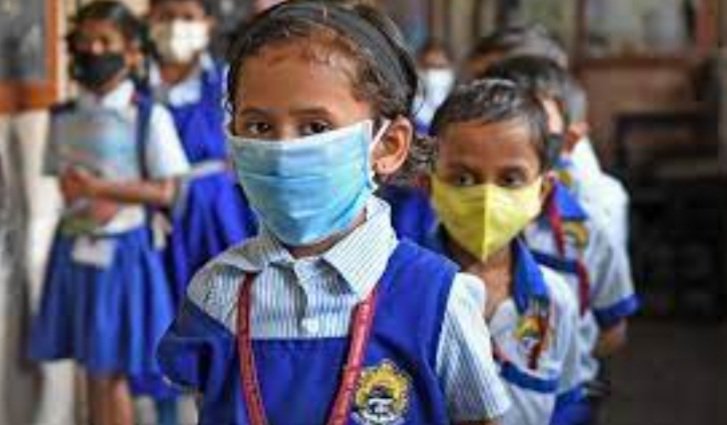 କରୋନା: ସ୍କୁଲ ପିଲା ସମ୍ପର୍କରେ ଏହି କଥା କହିଲେ ସ୍ୱାସ୍ଥ୍ୟ ନିର୍ଦ୍ଦେଶକ