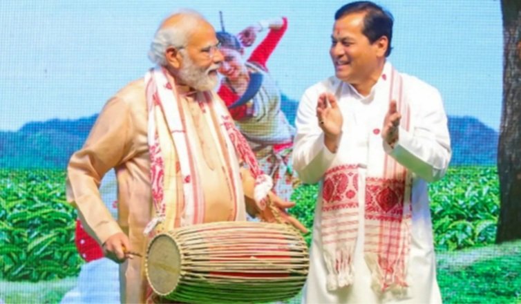  ଢୋଲ ବଜାଇଲେ ମୋଦି