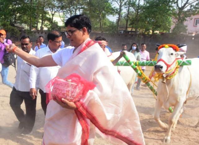 କୃଷି ମନ୍ତ୍ରୀ ଅନୁକୂଳ କଲେ ଅକ୍ଷିମୁଠି