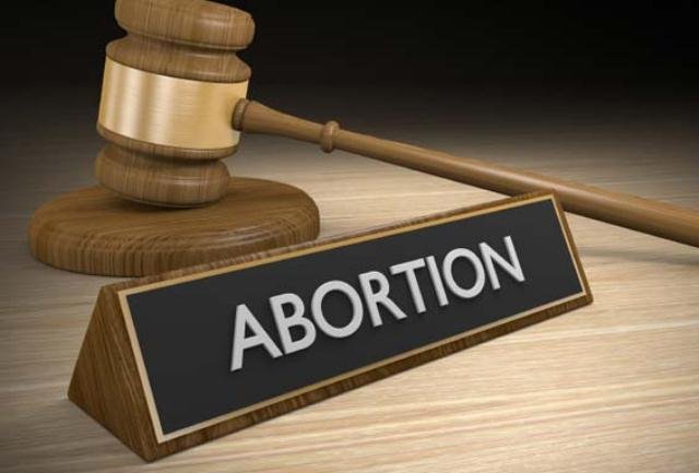 ୨ ବର୍ଷ ପୂର୍ବରୁ ଗର୍ଭପାତ କରିଥିଲେ ମହିଳା, ମିଳିଲା ୩୦ ବର୍ଷର ଜେଲ୍ ଦଣ୍ଡ