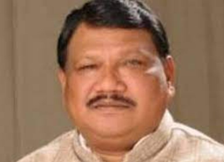 ମୁଖ୍ୟମନ୍ତ୍ରୀଙ୍କୁ ଲୁଚେଇ ଅଫିସରମାନେ ପରିକ୍ରମା ପ୍ରକଳ୍ପ କାମ କରୁଛନ୍ତି:ଜୁଏଲ ଓରାମ