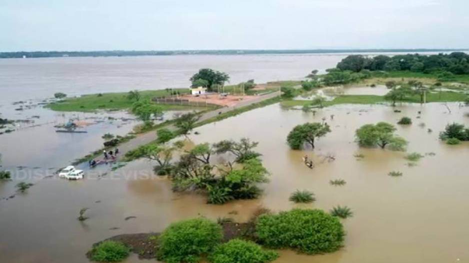 ବୈତରଣୀରେ ବନ୍ୟା ,ପାଣି ଘେରରେ ଗାଁ