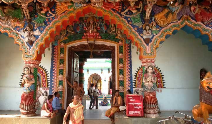 ଆଜି ମହିଷାମର୍ଦ୍ଧିନୀ ବେଶରେ ସୁସଜ୍ଜିତ ହେବେ ମା’ ଶାରଳା