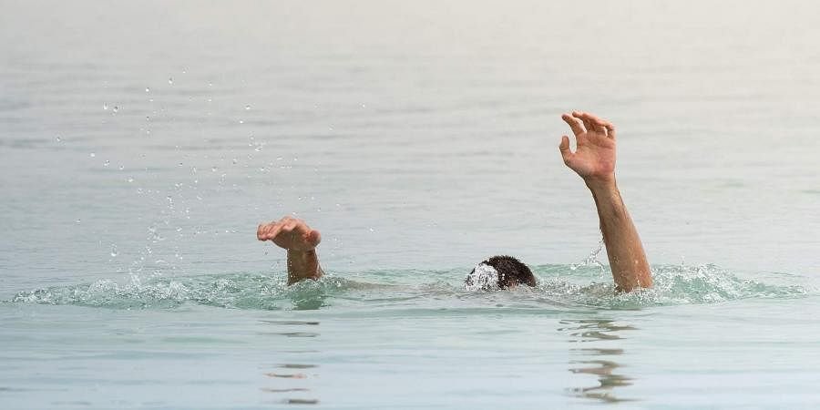 ପଦ୍ମଫୁଲ ସଂଗ୍ରହ ପାଇଁ ଯାଇଥିଲେ, ଗଲା  ୨ ଜୀବନ