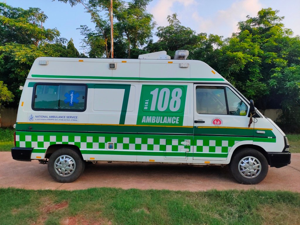 ନୟାନ୍ତ ହେଲେଣି ୧୦୮ କର୍ମଚାରୀ, ଆସୁଛି ଅଶ୍ଳୀଳ କଲ୍