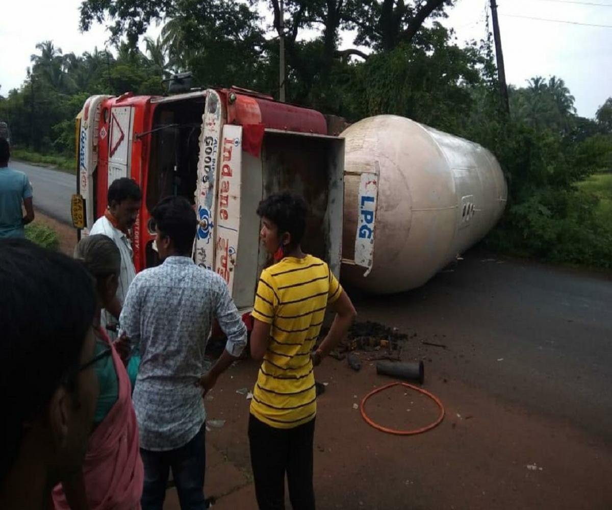 ଓଲଟିଲା ଗ୍ୟାସ ଟ୍ୟାଙ୍କର