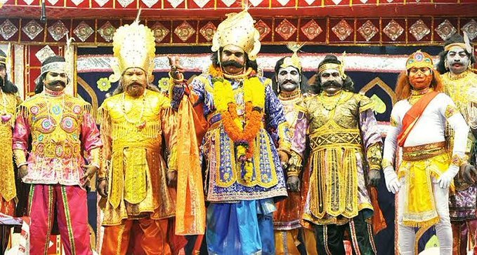 ଧନୁଯାତ୍ରାରେ ଦୁଲୁକିବ ବରଗଡ ସହର
