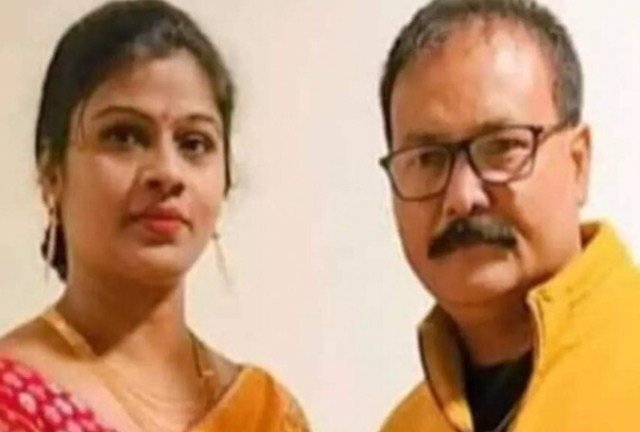 ଆତ୍ମହତ୍ୟା ପୂର୍ବରୁ ଏମିତି କହିଲେ ବ୍ୟବସାୟୀ ଦମ୍ପତି : “ଦୟାକରି ମୋ ପିଲାମାନଙ୍କ ପାଇଁ ଟଙ୍କା ଫେରସ୍ତ କରନ୍ତୁ...