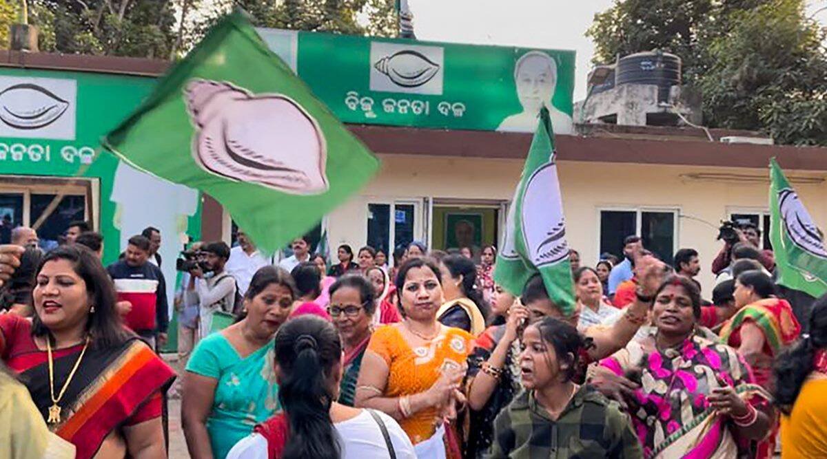ମହିଳା ଆଇଆଇସିଙ୍କୁ ଦୁର୍ବ୍ୟବହାର, ପିଏମଜିରେ ବିଜୁ ମହିଳା ଯୋଗଦେଇ କଲେ ସ୍ୱର ଉତ୍ତୋଳନ  