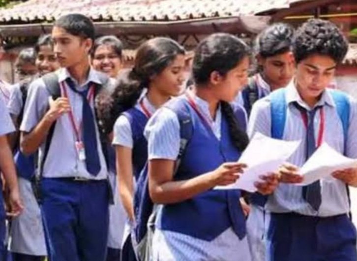 ସୋସିଆଲ ମିଡିଆରେ ଭିଡିଓ ଭାଇରାଲ ପରେ ସ୍କୁଲ କର୍ତ୍ତୃପକ୍ଷ ନେଲେ ଆକ୍ସନ,  ୭ ଛାତ୍ରଙ୍କୁ ଟିସି 