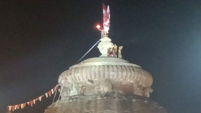 ୩ ଘଣ୍ଟା ବିଳମ୍ବରେ ଉଠିଲା ଶ୍ରୀଲିଙ୍ଗରାଜଙ୍କ ‘ମହାଦୀପ’