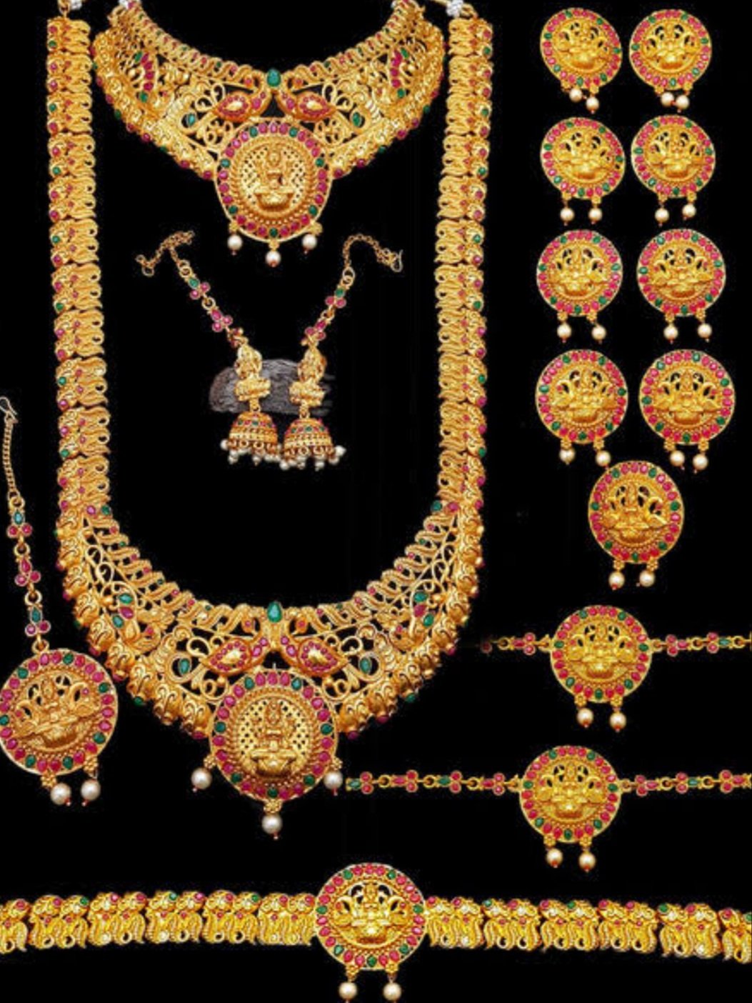  ‘ପ୍ୟାରୀ ନଣନ୍ଦ’ ଦିଅର ଲେଖା ବ୍ରେସଲେଟ୍‌ ଓ ହାରକୁ ବେଶୀ ପସନ୍ଦକ ରୁଛନ୍ତି ଯୁବପିଢ଼ି