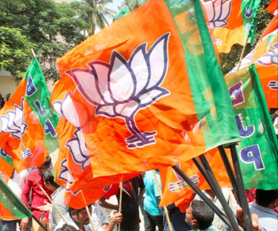 ବିଜେପି ଟିମକୁ ଅଟକାଇଲା ପୁଲିସ, ଜାଣନ୍ତୁ କାହିଁକି