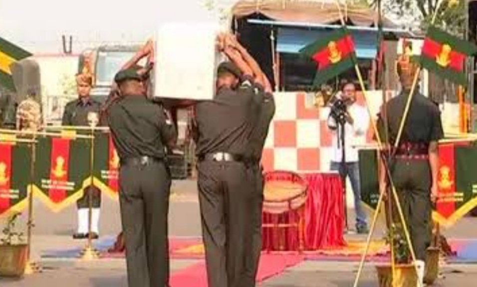 ଭୁବନେଶ୍ୱରରେ ପହଞ୍ଚିଲା ସହିଦ ଦେବାଶିଷ ବିଶ୍ୱାଳଙ୍କ ପାର୍ଥିବ ଶରୀର