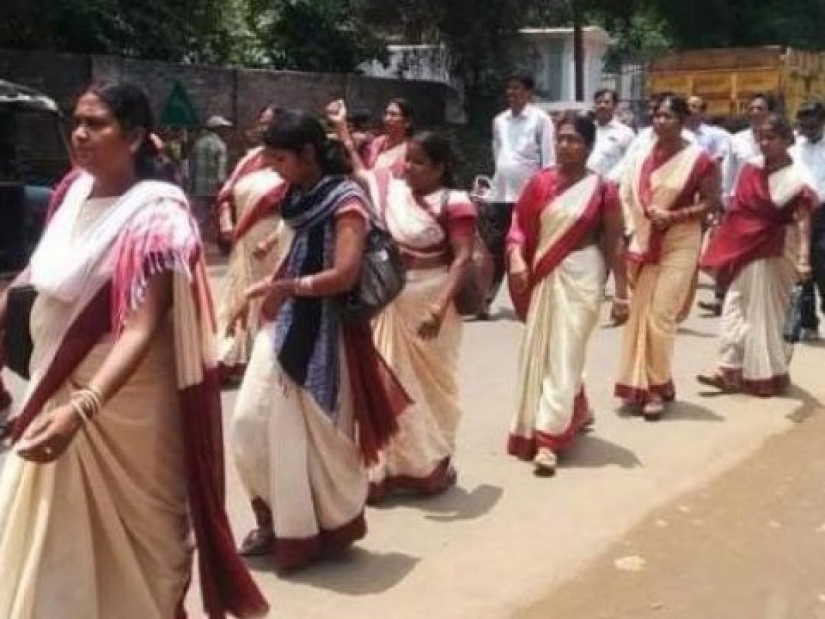 ଗ୍ରୀଷ୍ମ ଛୁଟି ହୋଇଥିଲେ ମଧ୍ୟ ଶିକ୍ଷକ ଶିକ୍ଷୟିତ୍ରୀଙ୍କୁ ଦିଆଯିବନାହିଁ ଛୁଟି