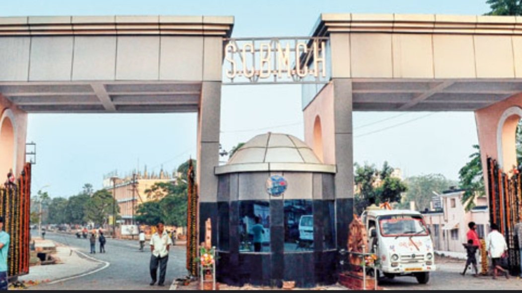  ସଫଳ ହେଲା ଅସ୍ତ୍ରୋପଚାର: ଯୋଡ଼ା ହେଲା ମହିଳାଙ୍କ କଟା ହାତ