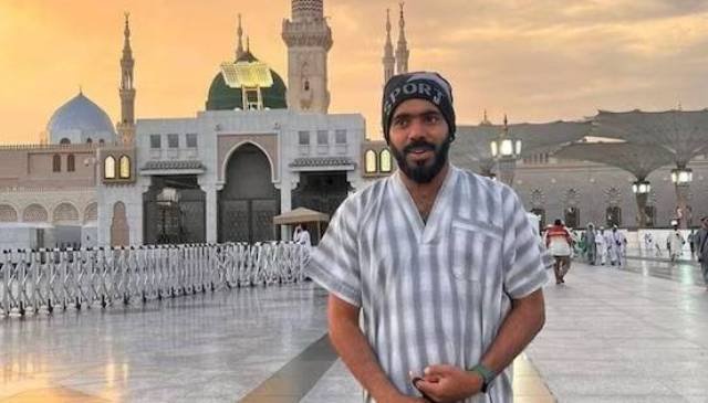 ୩୭୦ ଦିନ ଚାଲି ଚାଲି ହଜ୍ ପହଞ୍ଚିଲେ ସାହିବ 