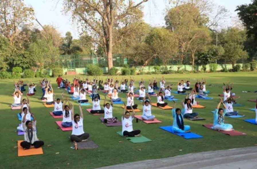 'ସକାଳୁ ସକାଳୁ ଯୋଗ କରିବା ଦ୍ୱାରା ଶରୀର ଶୁଦ୍ଧି ହୁଏ'