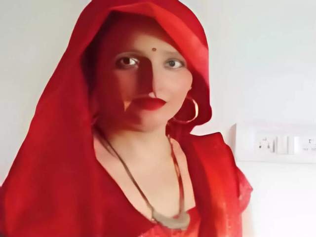 ପବ୍‌ଜୀ ଖେଳରୁ ପ୍ରେମ : ପାକିସ୍ତାନ ସୀମା ଡେଇଁ ୪ ଛୁଆଙ୍କ ସହ ପଳାଇ ଆସିଲେ ସୀମା