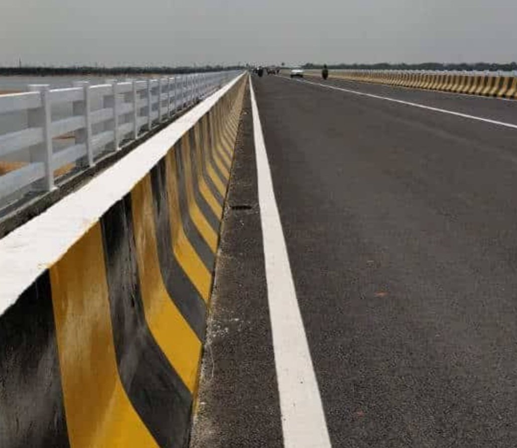  ଆଜିଠୁ ନୂଆ କଂକ୍ରିଟ ବ୍ରିଜ୍ ଦେଇ ଧବଳେଶ୍ୱରଙ୍କ ପୀଠକୁ ଯାଇପାରିବେ ଶ୍ରଦ୍ଧାଳୁ