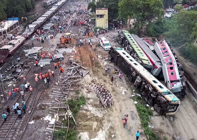 ବାହାନଗା ଟ୍ରେନ୍‌ ଦୁର୍ଘଟଣା: ନିଲମ୍ବିତ ହେଲେ ୭ ରେଳ କର୍ମଚାରୀ