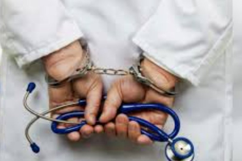 ଗିରଫ ହେଲେ ନକଲି ଡାକ୍ତର, ପାଞ୍ଚ ମିନିଟକୁ ନେଉଥିଲେ ୩୦୦ଟଙ୍କା ଫି