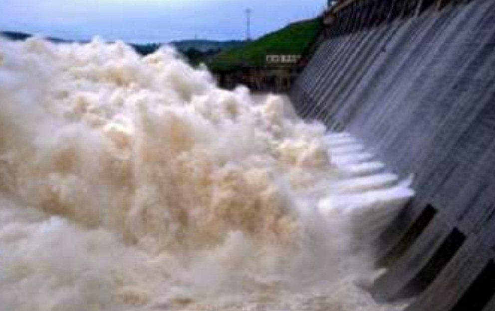  ଆଜି ହୀରାକୁଦର ଖୋଲିଲା ଆଉ ୪ଟି ଗେଟ